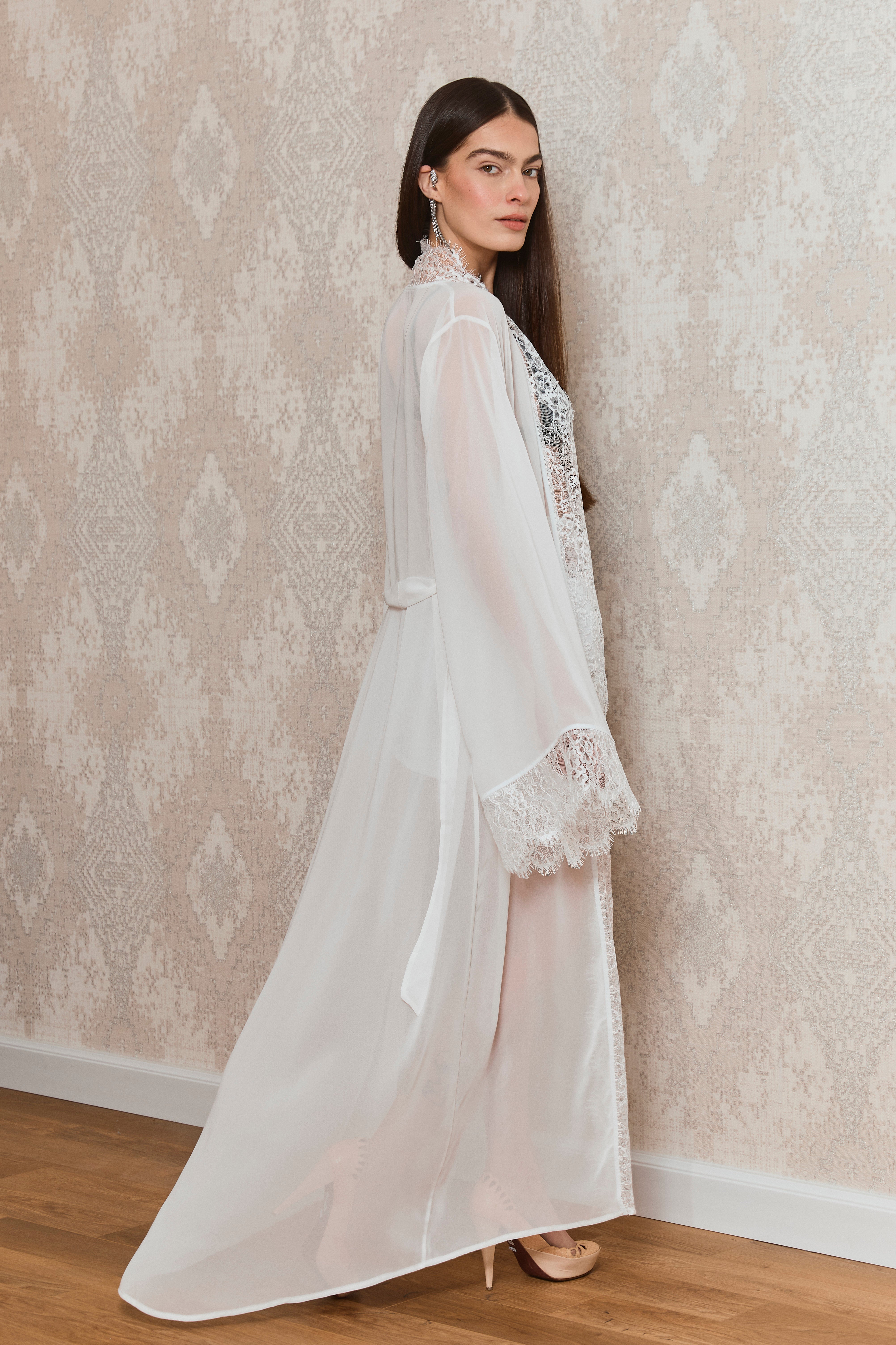 Roz Robe